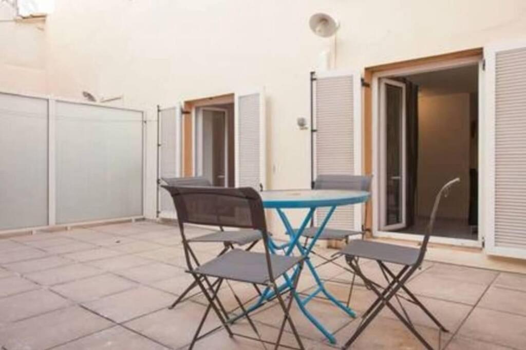 Appartement Avec Grande Terrasse A คานส์ ภายนอก รูปภาพ